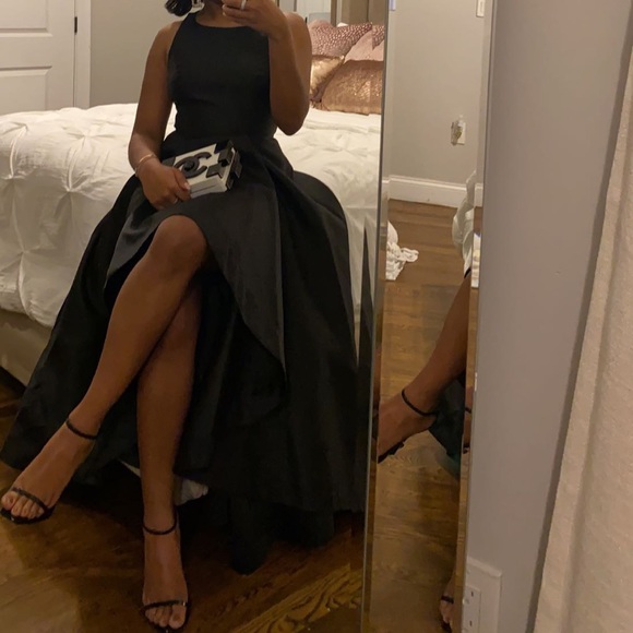 Black dress - Picture 3 of 3